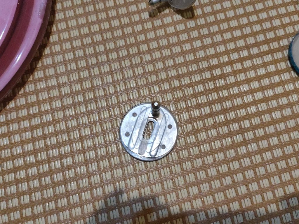 馬桶蓋轉接頭換新及重裝