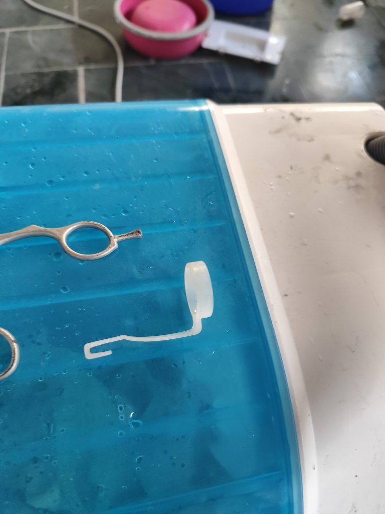 迷你洗衣機更換水管