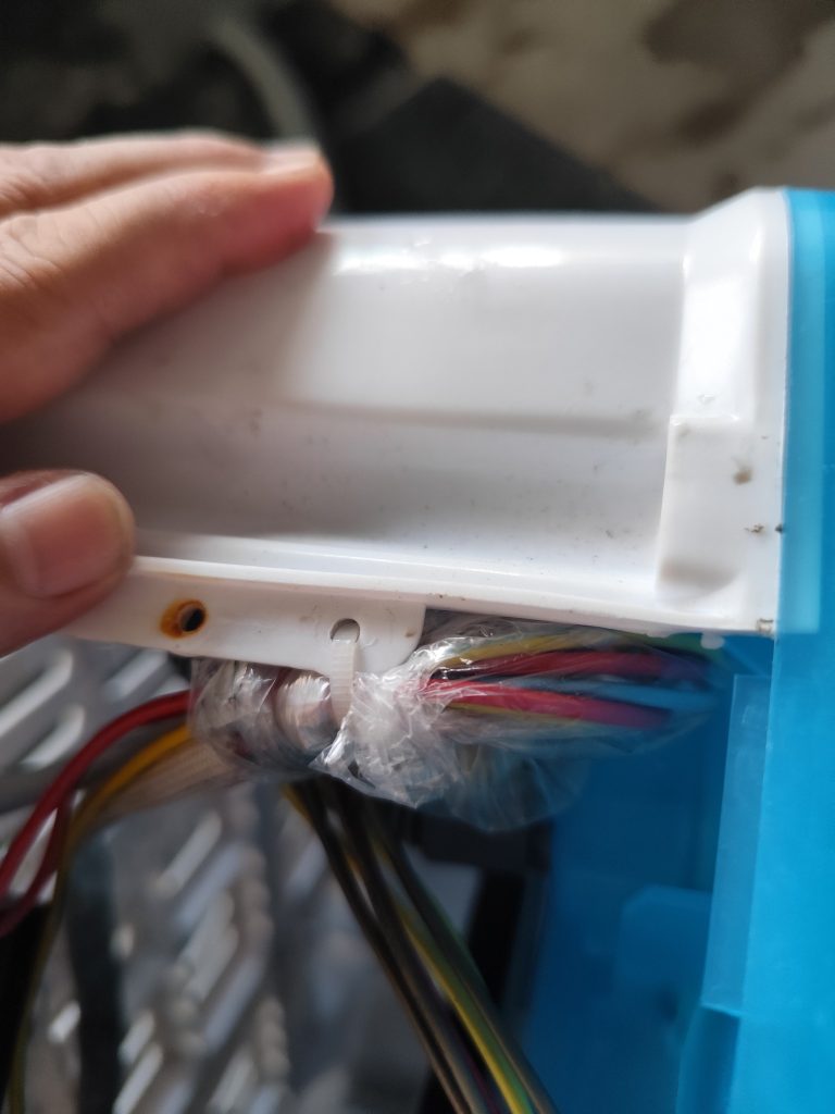 迷你洗衣機更換水管