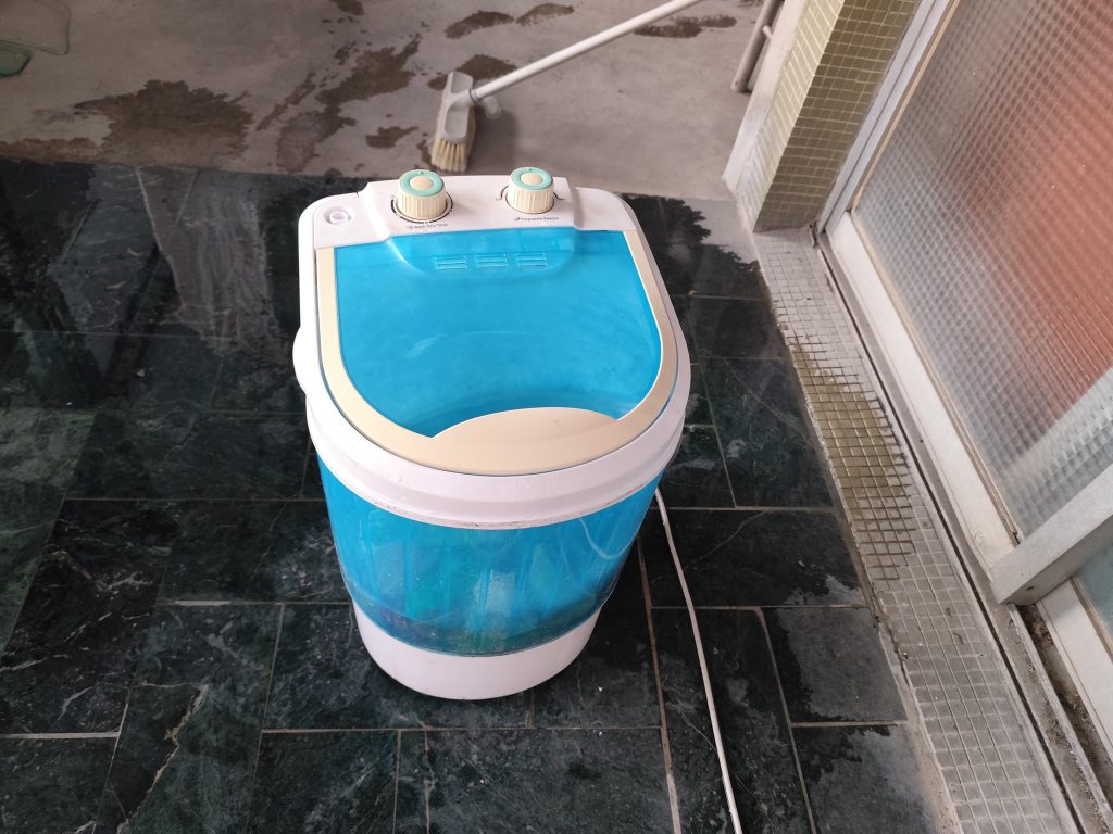 迷你洗衣機更換水管